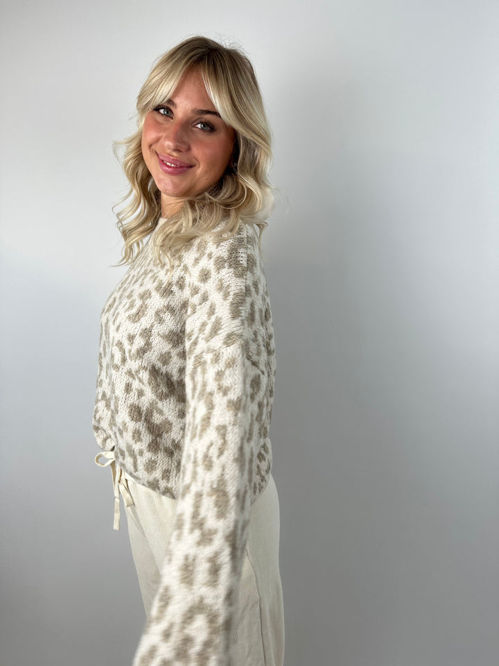 Oversize Pullover mit Leoprint