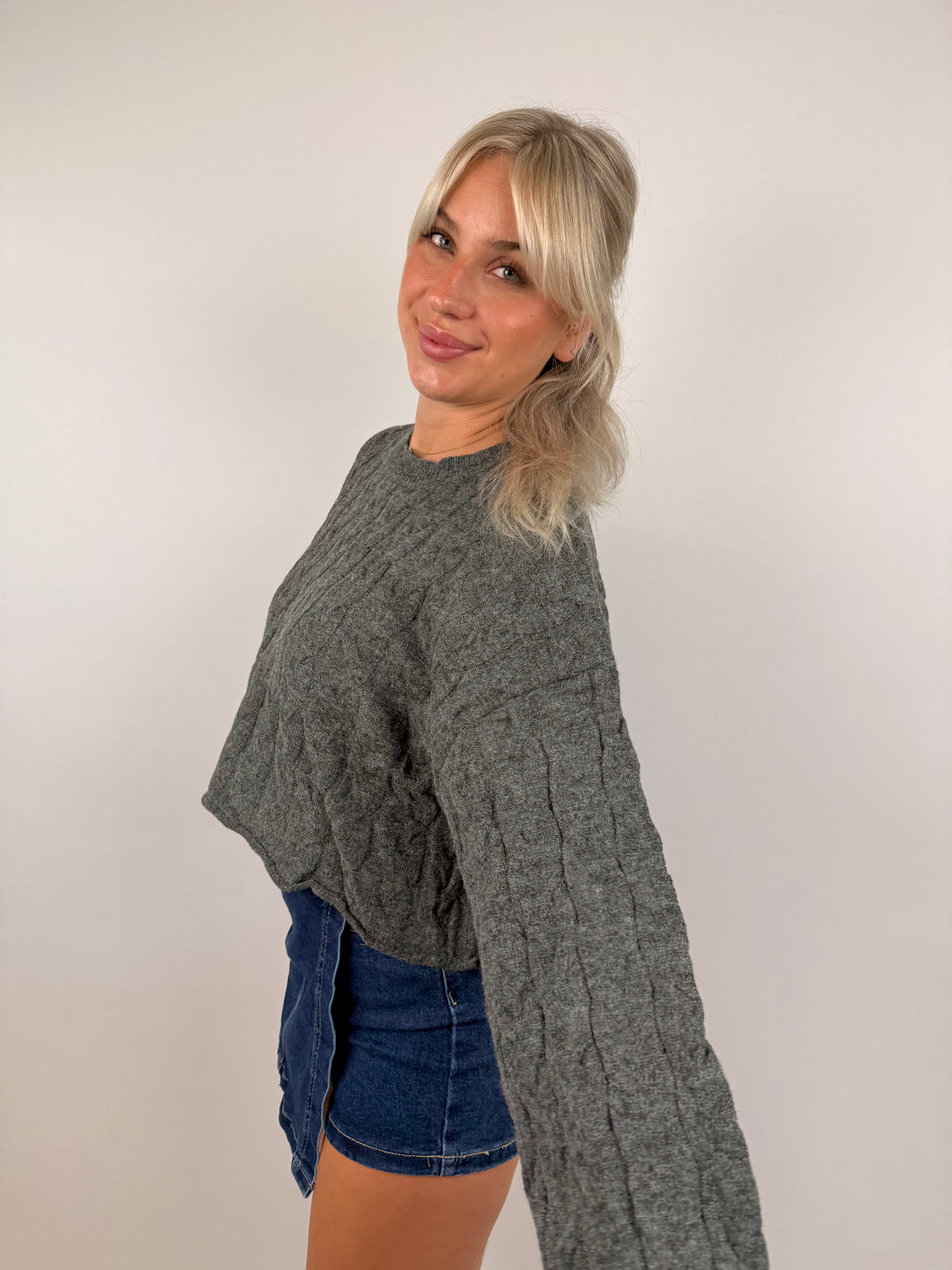 Cropped Strickpullover mit Zopfmuster Linda