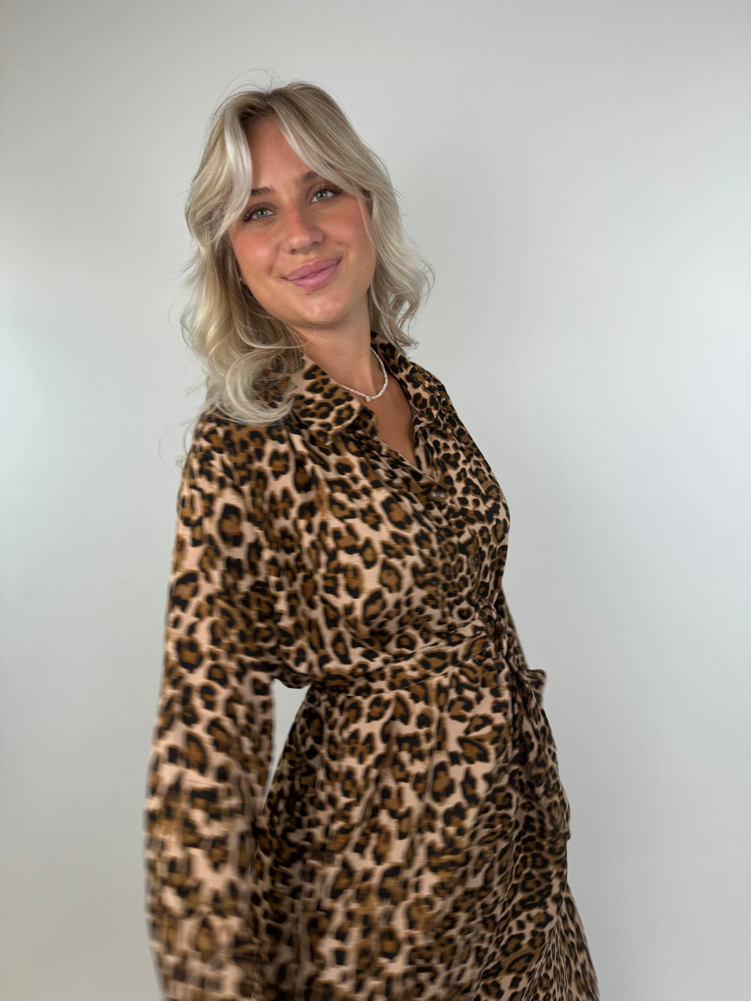 Langes Kleid mit Leoprint Wild