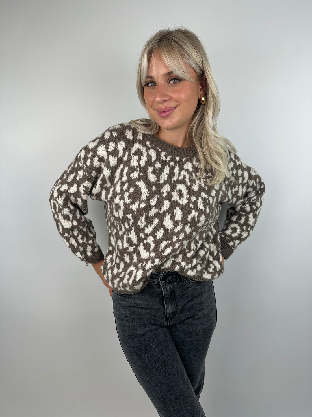 Oversize Pullover mit Leoprint