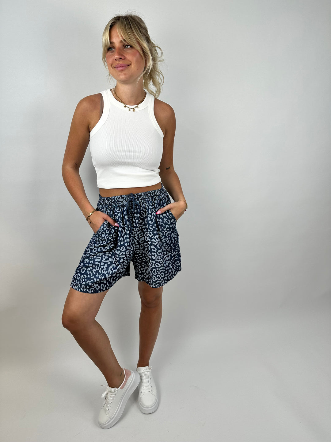 Shorts mit Leoprint Denim Summer