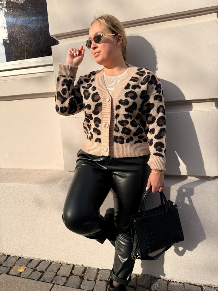 Cardigan mit Leoprint Thea