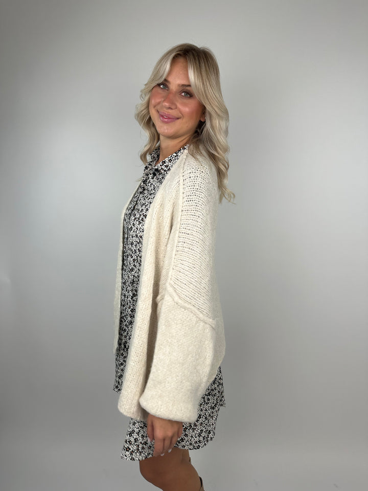 Kurzer Oversize Cardigan Super Cozy