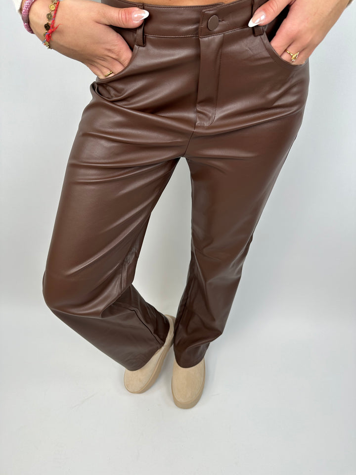 Straight Fit Kunstlederhose Nutty