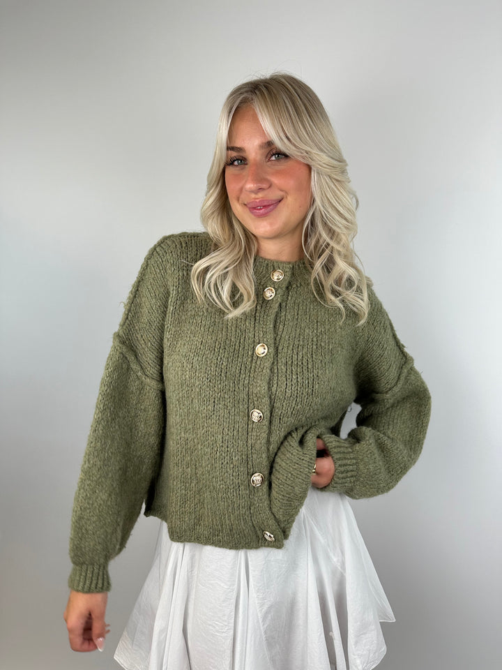 Kurzer Oversize Cardigan mit goldenen Manschettenknöpfen Claire