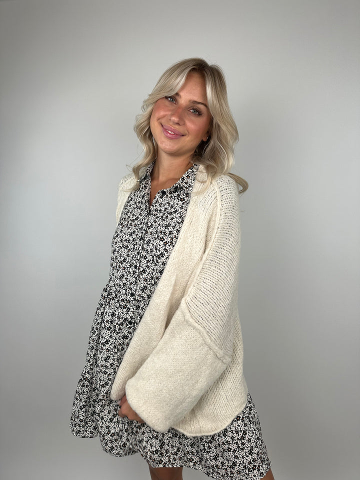 Kurzer Oversize Cardigan Super Cozy