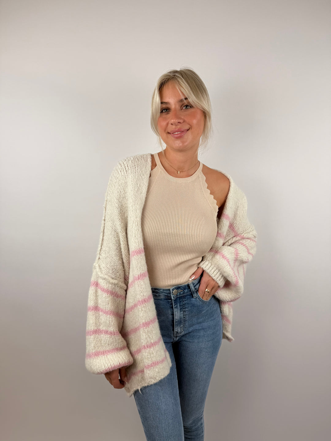 Oversize Strickcardigan Half Stripes