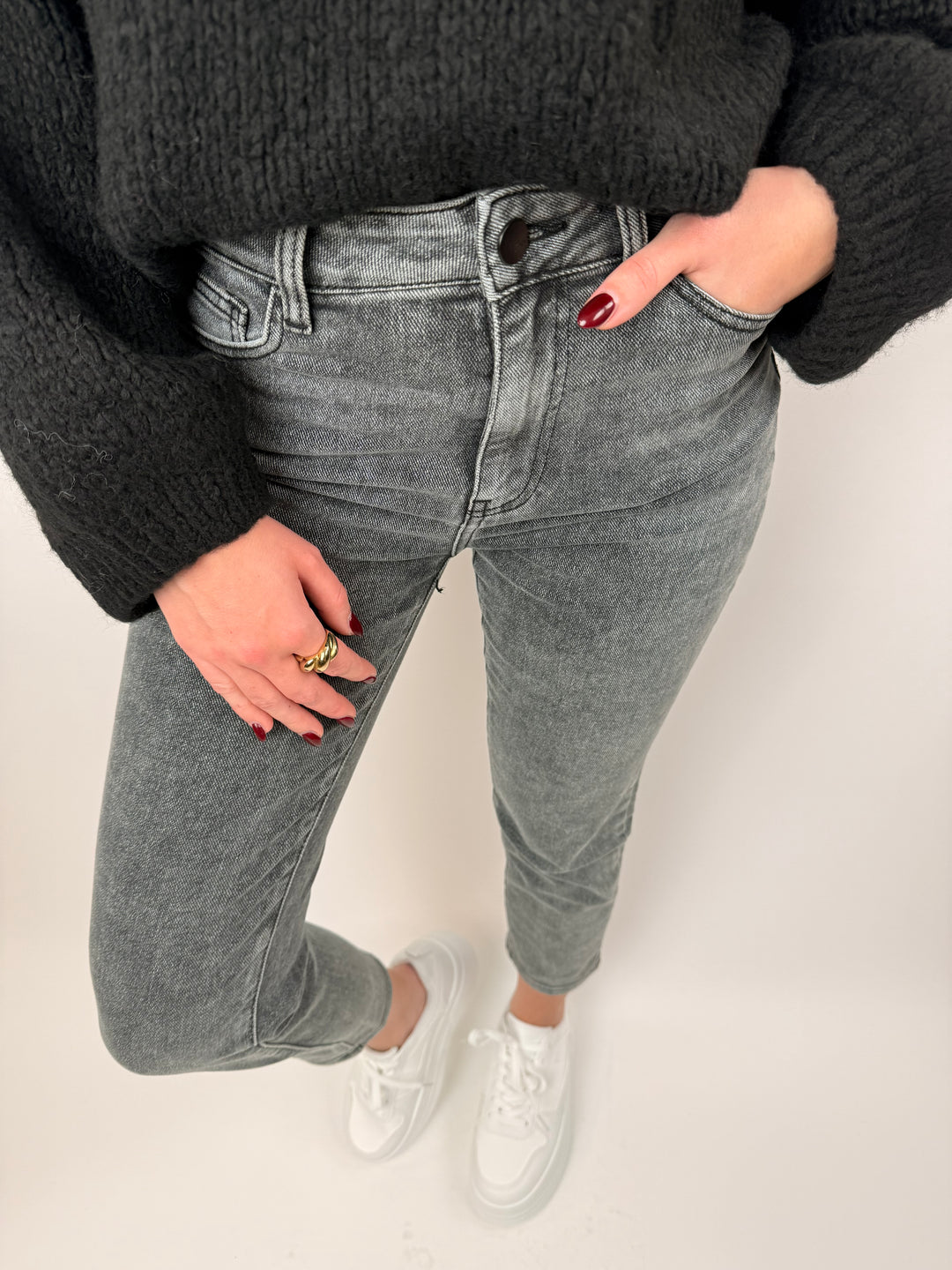 Graue Mom Jeans Rana (2705)