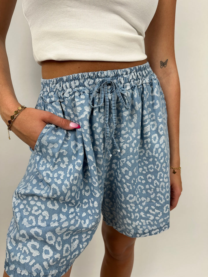 Shorts mit Leoprint Denim Summer