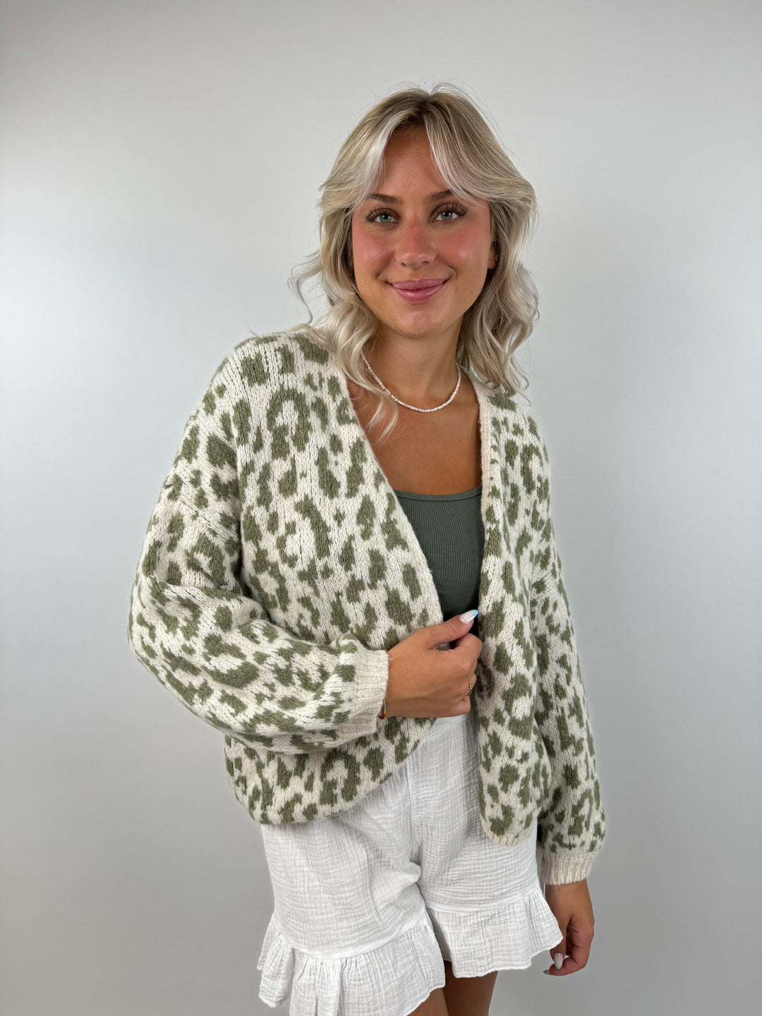 Offener Cardigan mit Leoprint