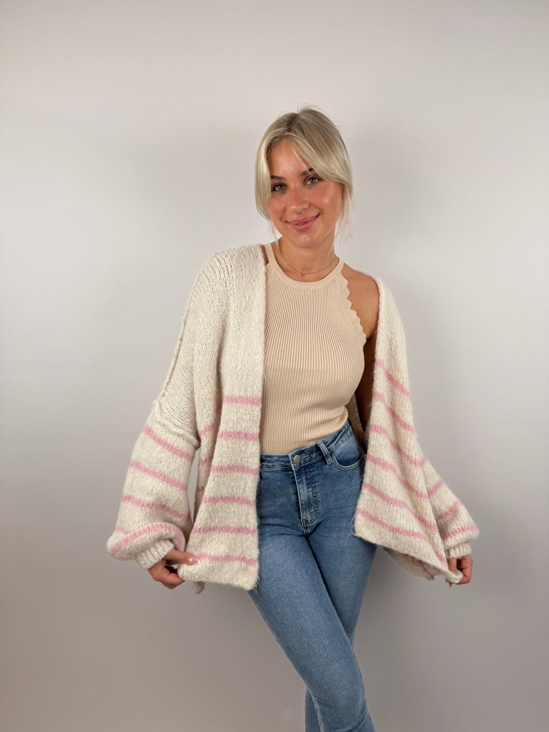 Oversize Strickcardigan Half Stripes