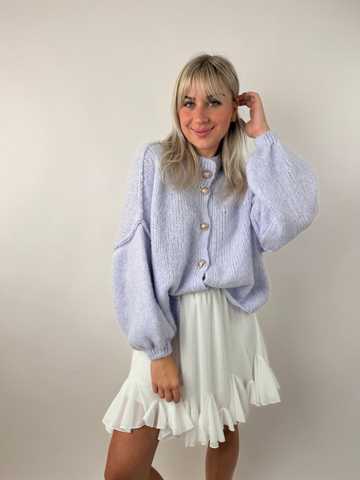 Kurzer Oversize Cardigan mit goldenen Manschettenknöpfen Claire