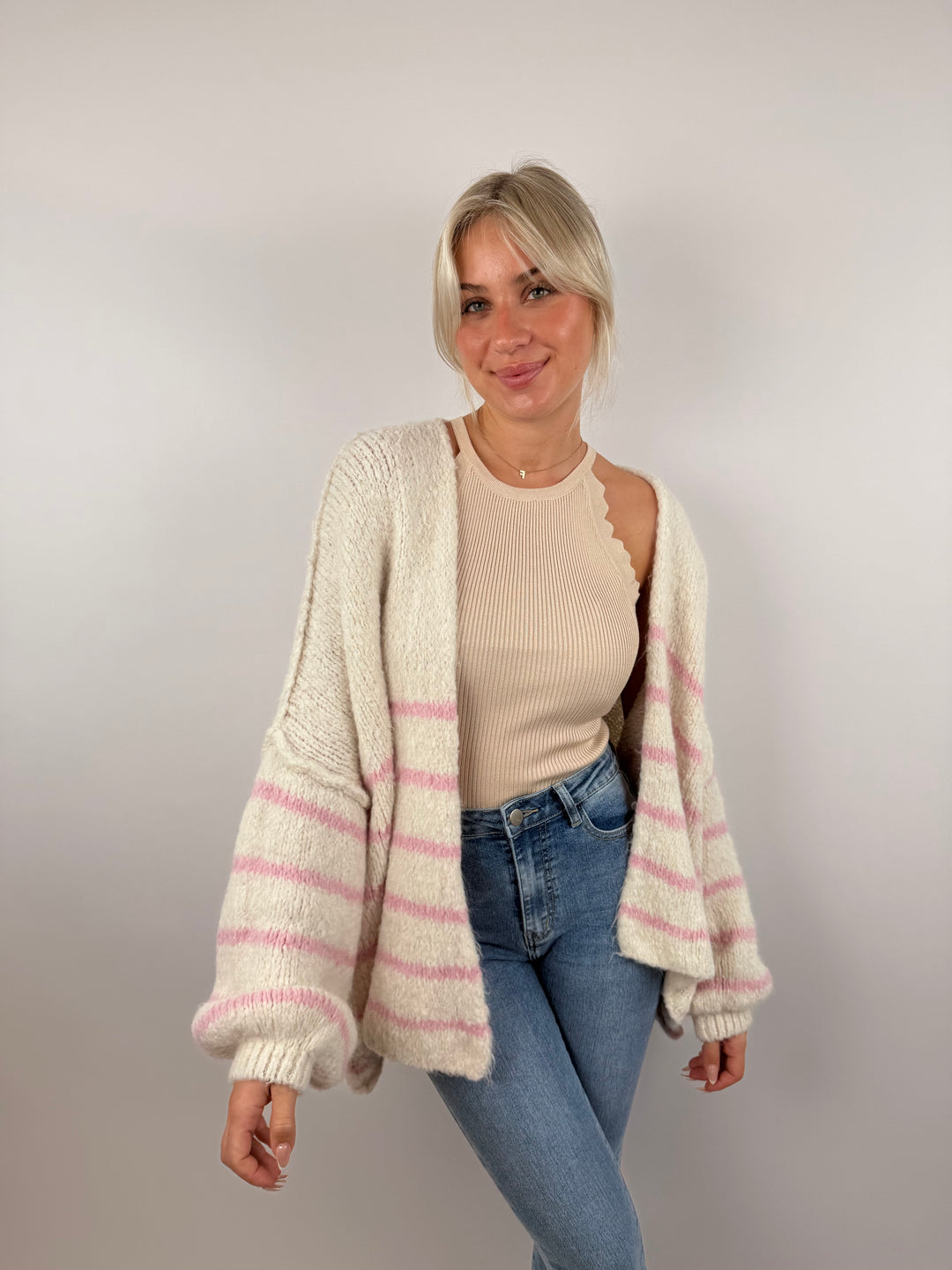 Oversize Strickcardigan Half Stripes