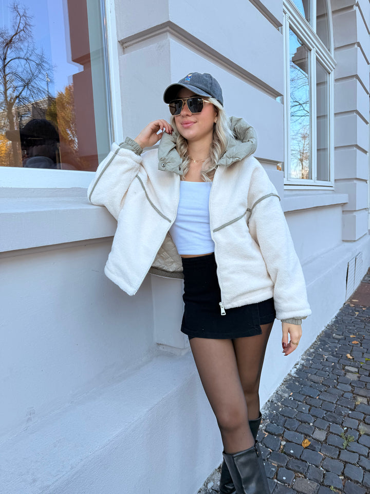 Teddyjacke mit abnehmbarer Kapuze