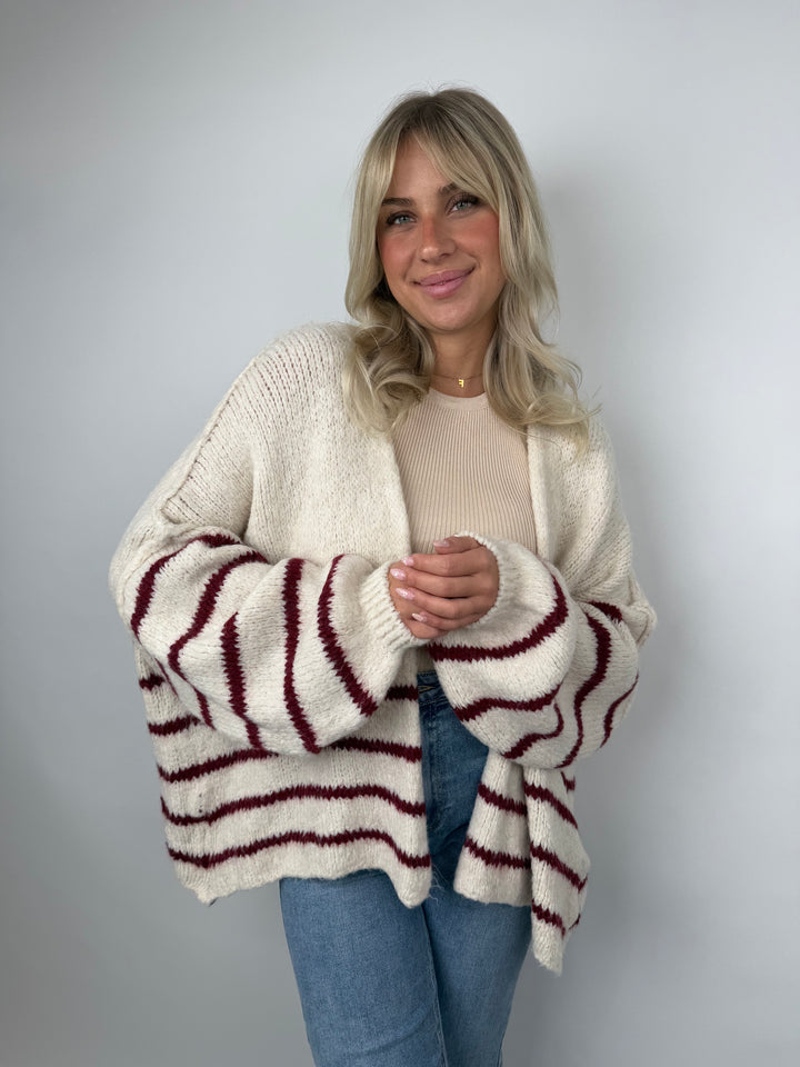 Oversize Strickcardigan Half Stripes