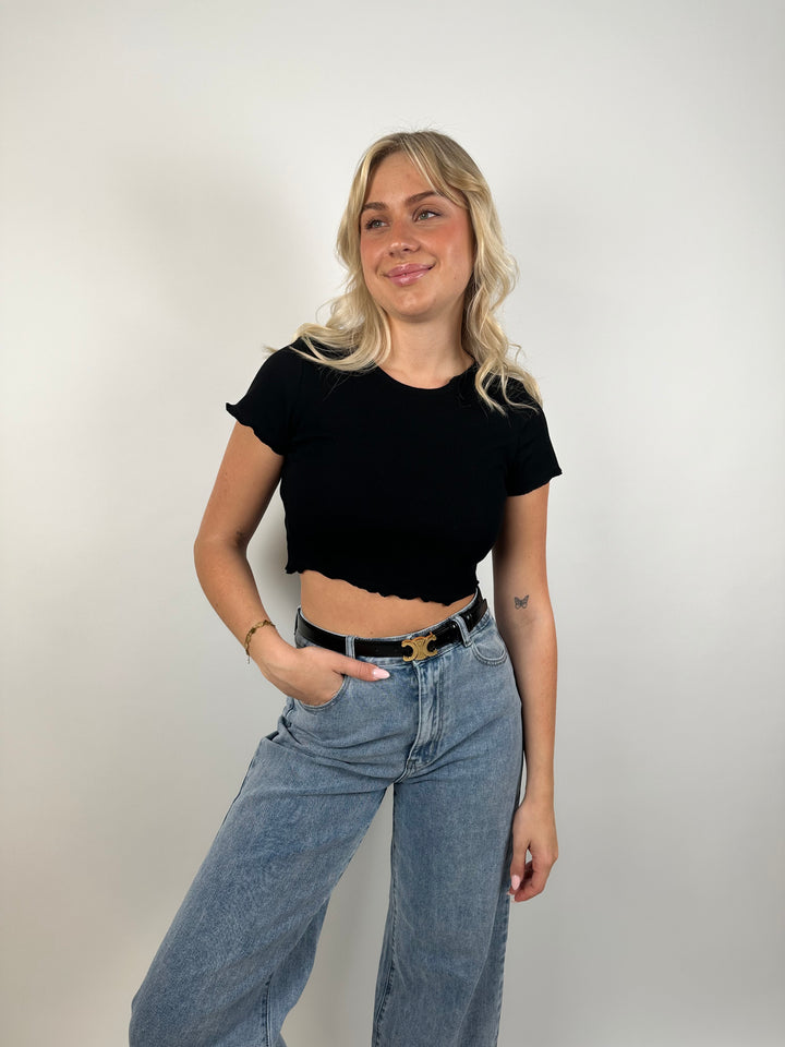 Basic Cropped T-Shirt mit Muschelsaum