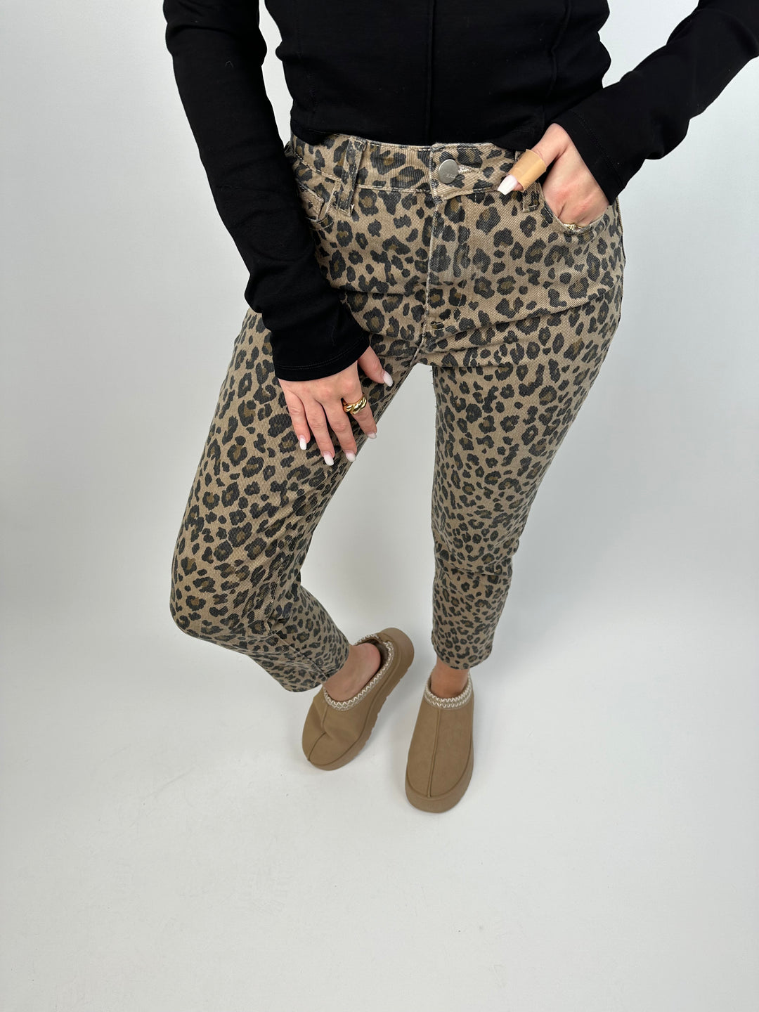 Mom Jeans mit Leoprint (2772)