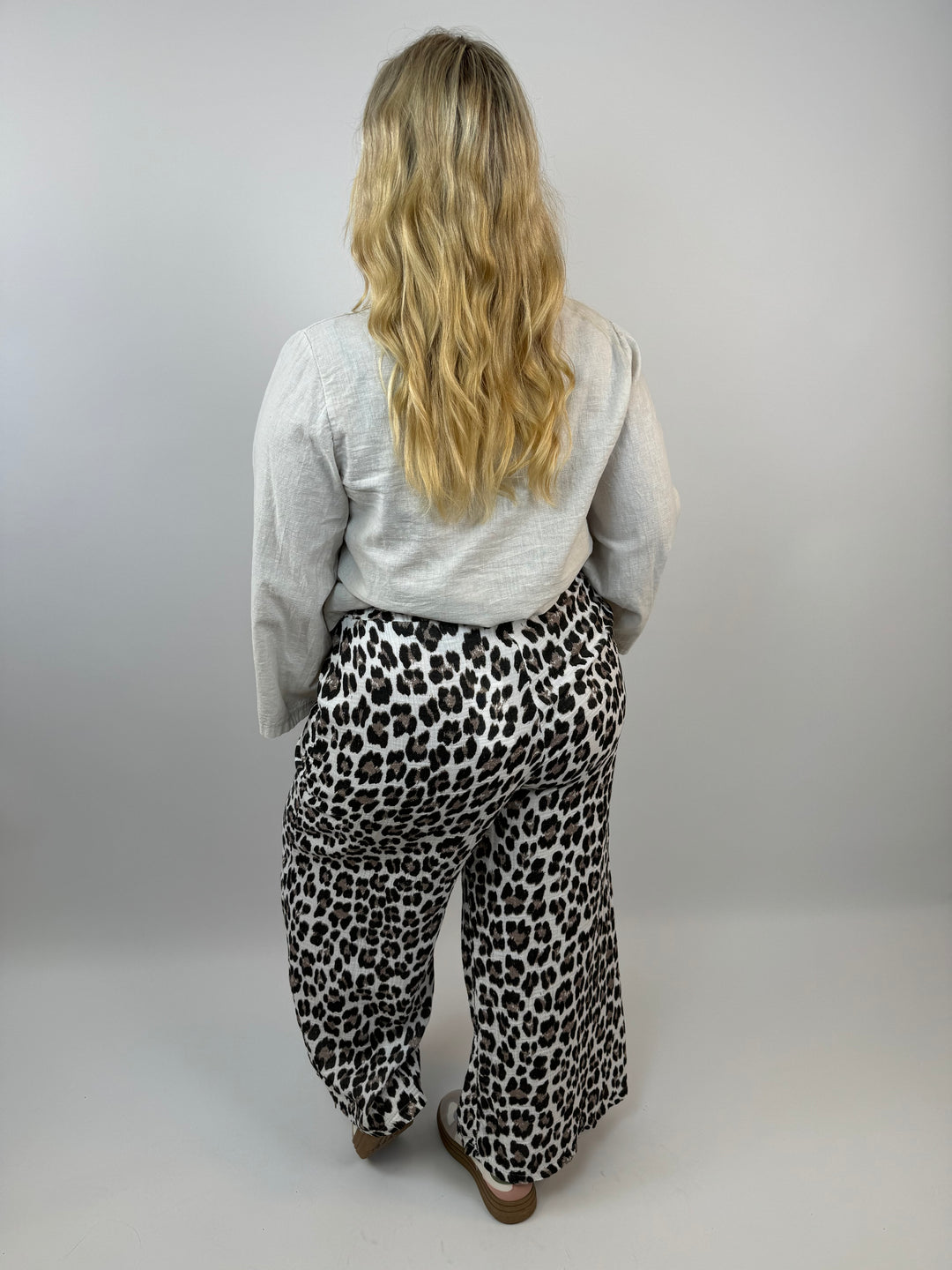 Lange Musselinhose mit Leoprint Leolove