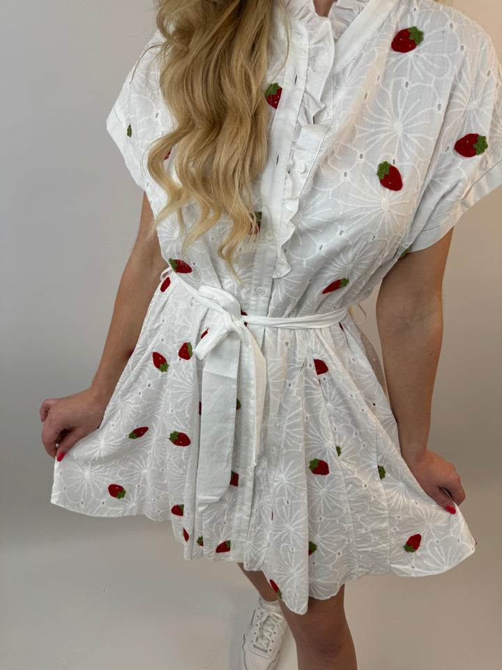 Kleid mit Stickereien Sweet Strawberrys