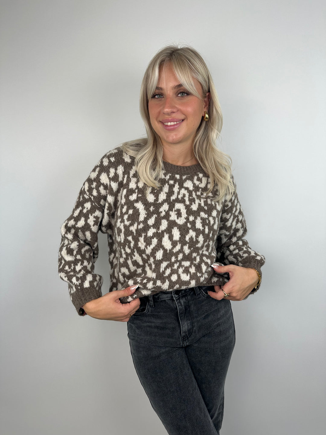 Oversize Pullover mit Leoprint