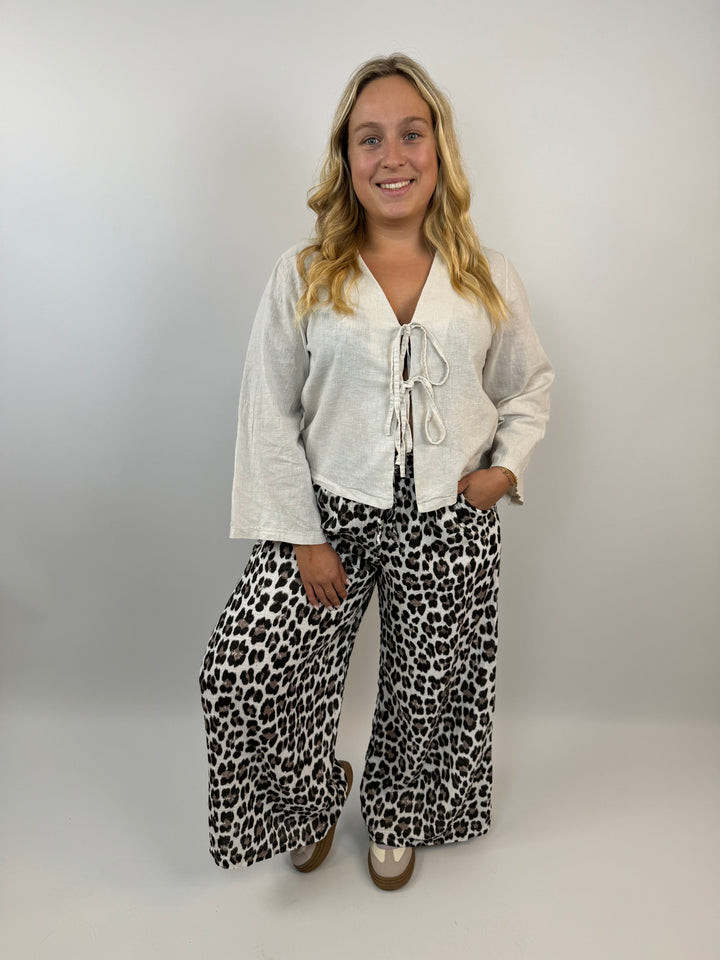 Lange Musselinhose mit Leoprint Leolove