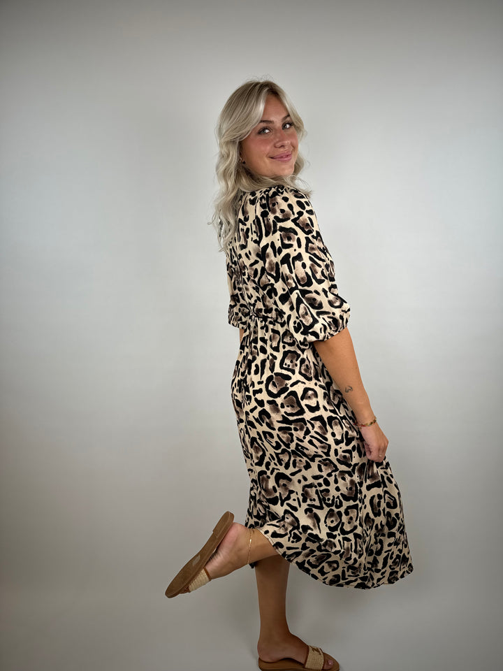 Langes Viskosekleid mit Leoprint Cita