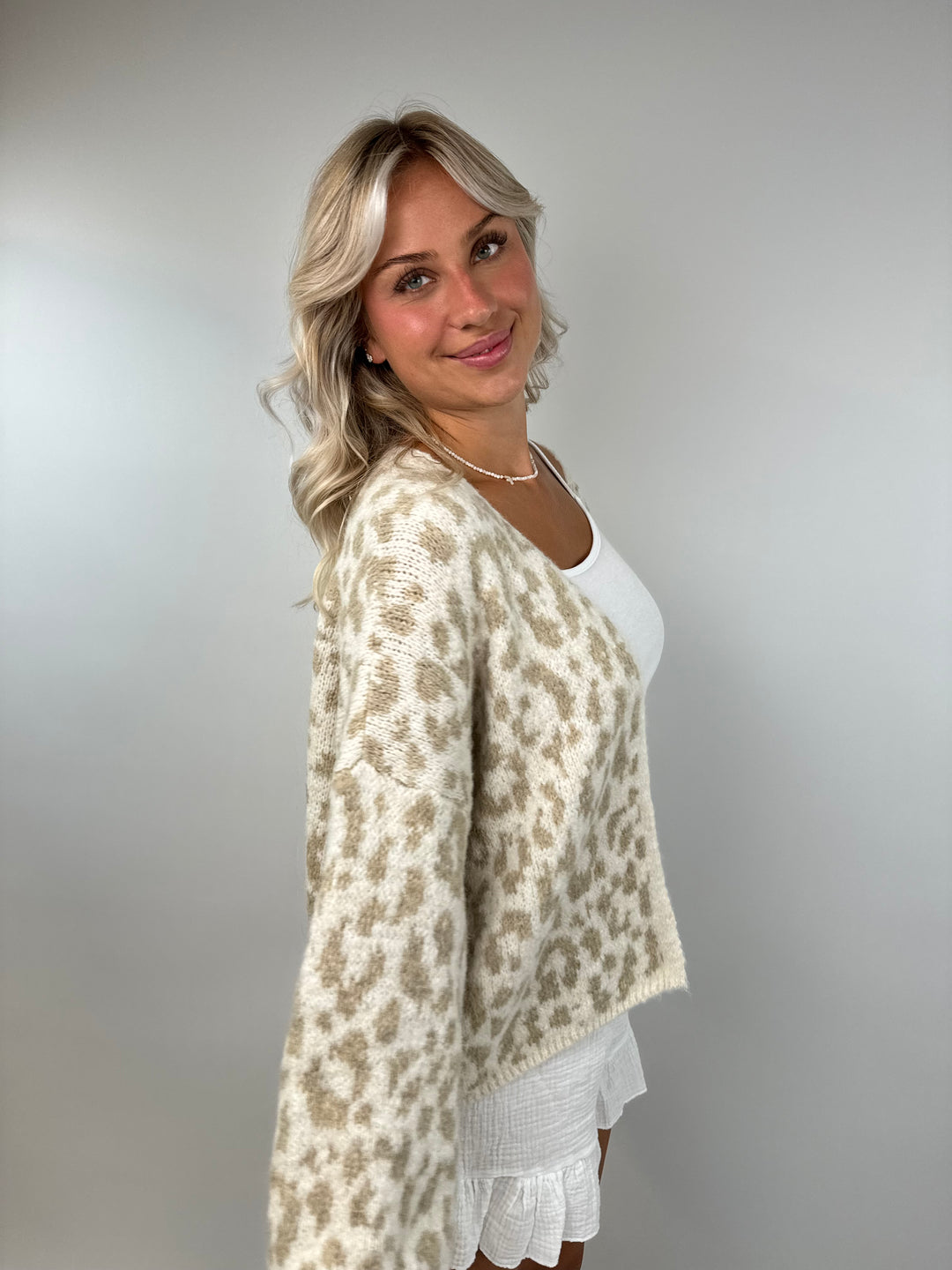 Offener Cardigan mit Leoprint