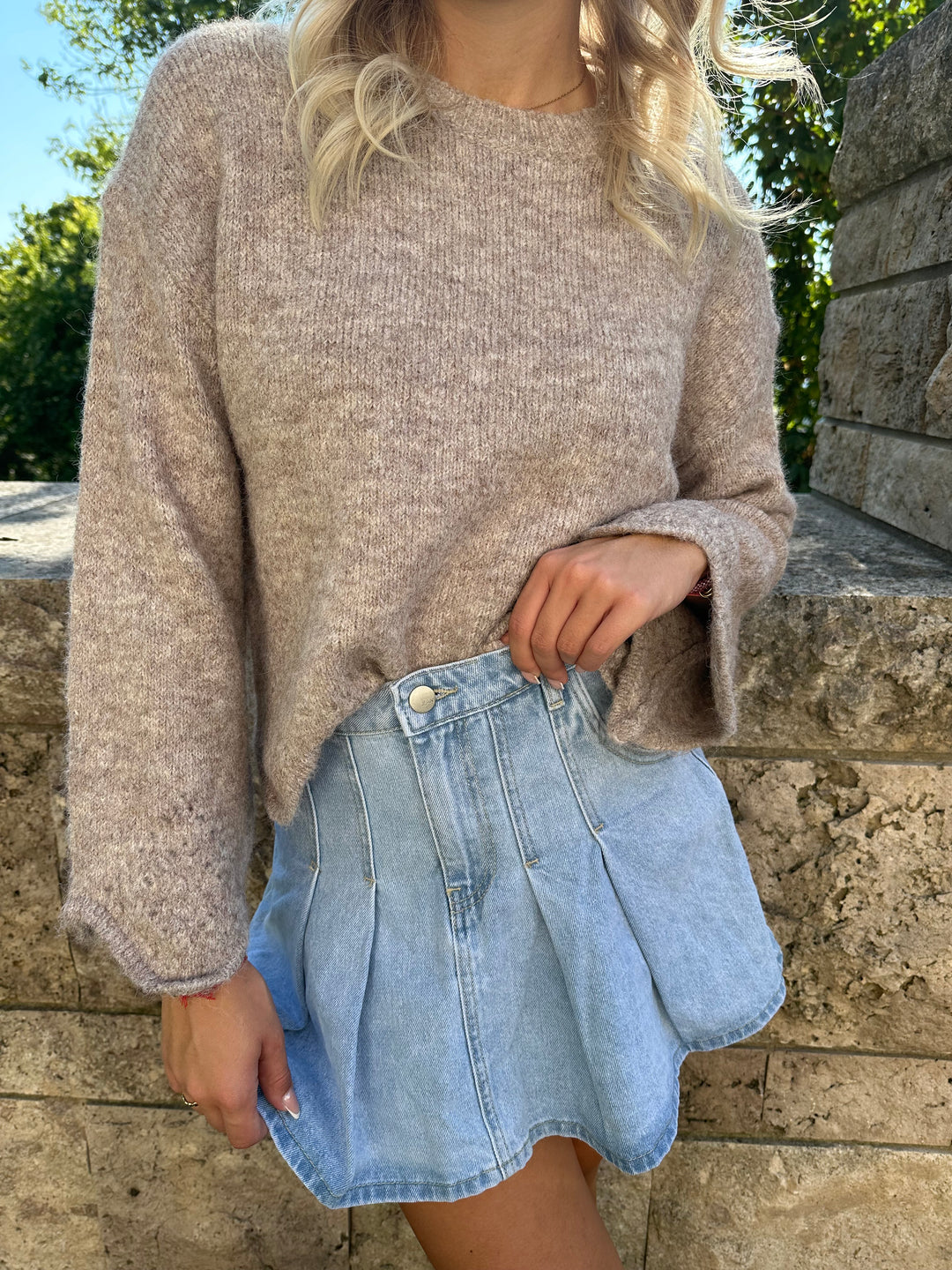 Oversize Pullover mit Lochborte Zula