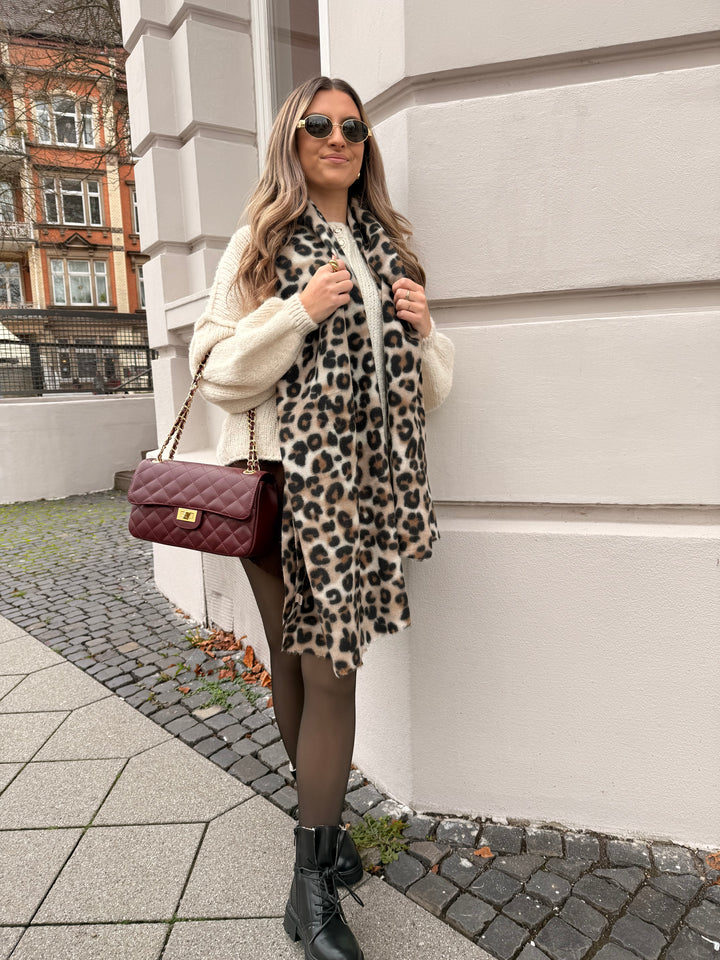 Weicher Schal mit Leoprint Nadja