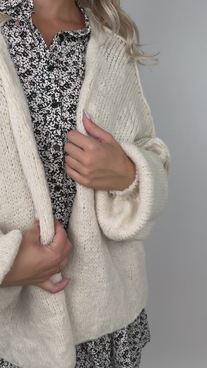 Kurzer Oversize Cardigan Super Cozy